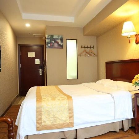 Greentree Inn Heilongjiang Harbin Zhongyang Street Business Hotel Exteriör bild